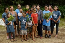 Mazie Hirono and student group Ka Malo Lani
